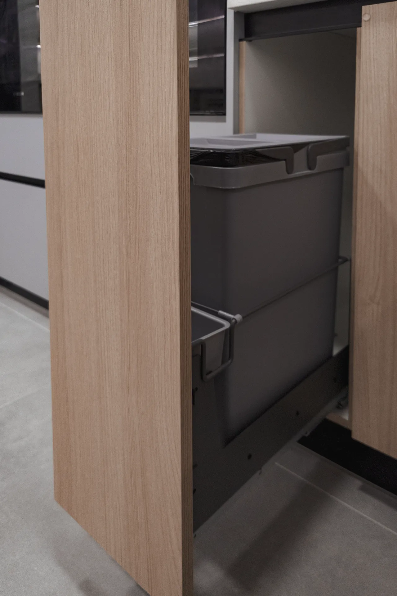 Mueble basurero extraíble a medida, Cocina Gourmet Consorcio